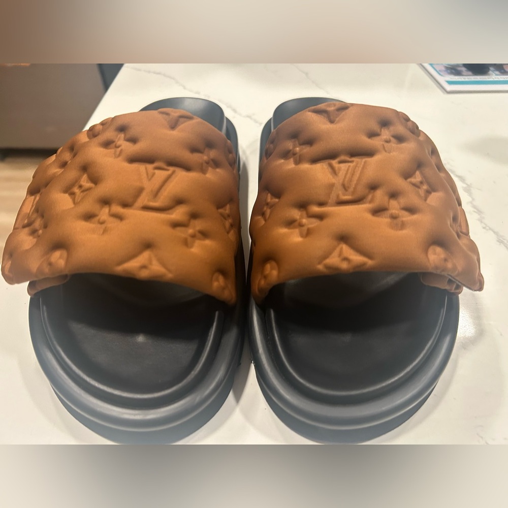 Louis Vuitton Black Ribbed Rubber Slide Soles - Picture 2 of 5